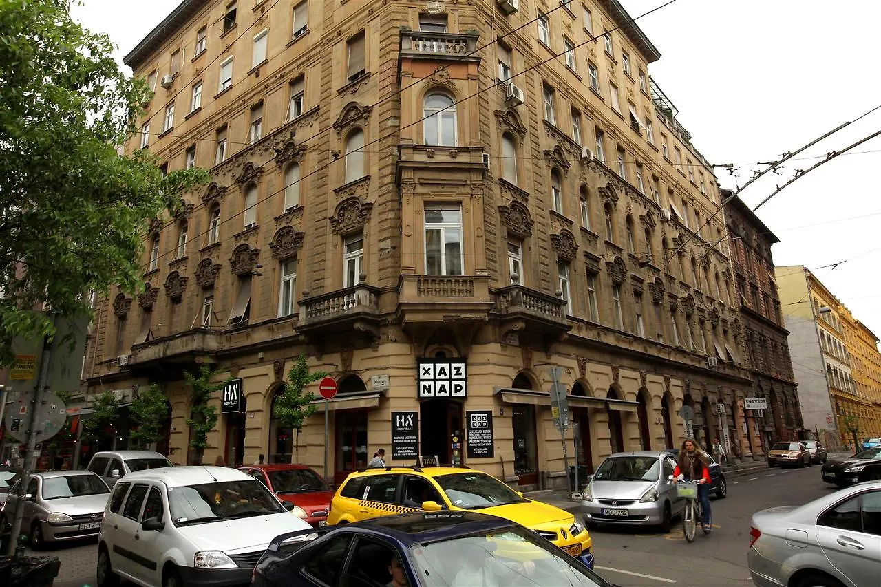 New York Palace View Apartment Budapest