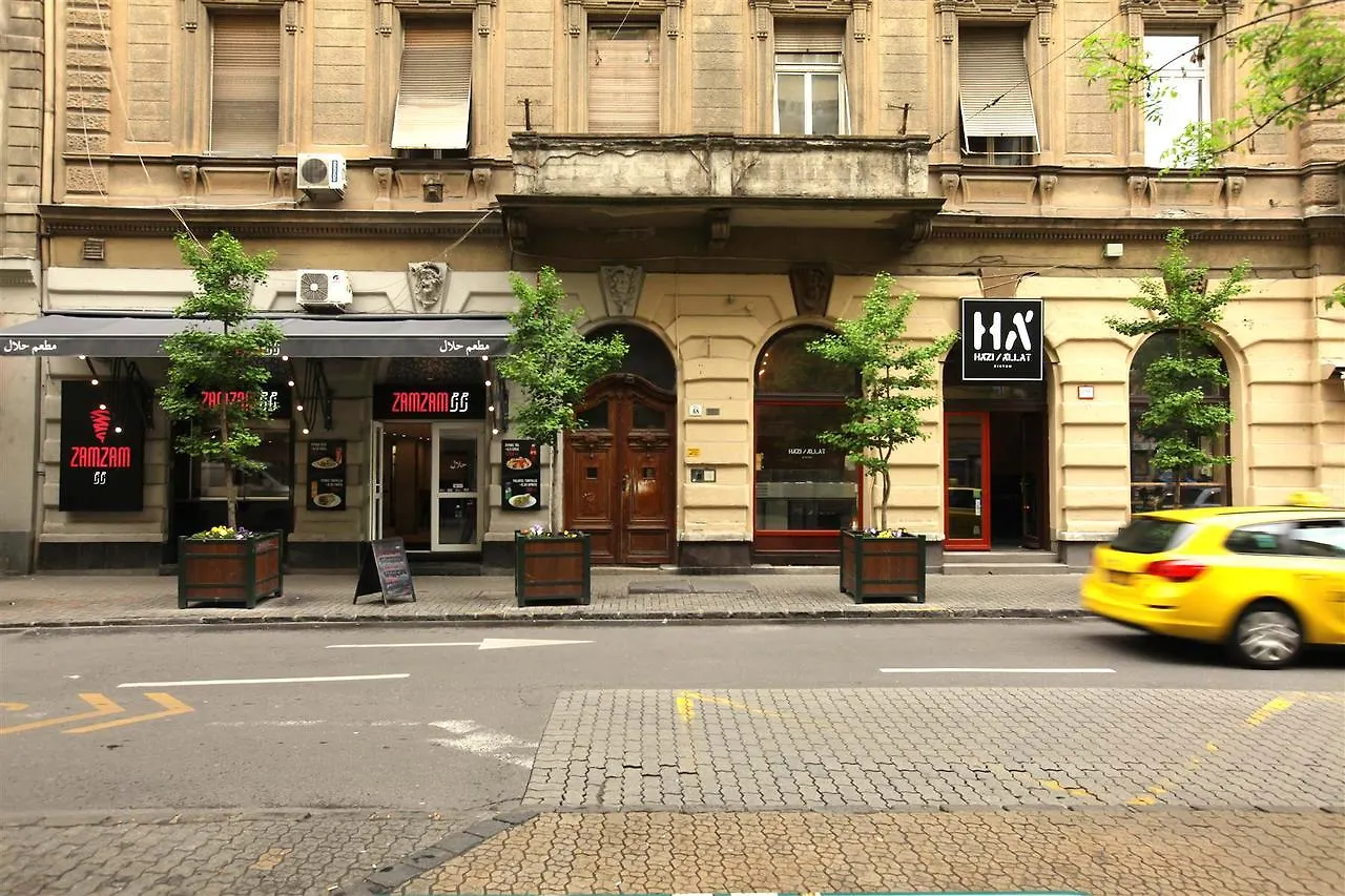 New York Palace View Apartment Budapest